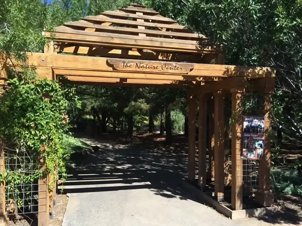 Tonaquint Nature Center photo session location in St. George, Utah
